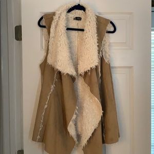 Fur vest